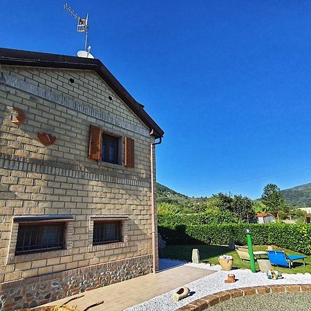 Spicchio Di Luna - Casa Vacanze Albiano Magra Buitenkant foto