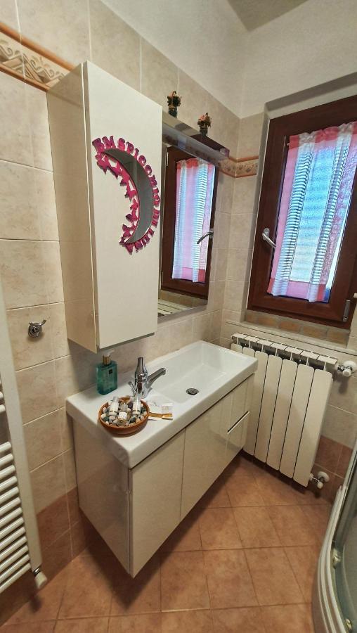Spicchio Di Luna - Casa Vacanze Albiano Magra Buitenkant foto