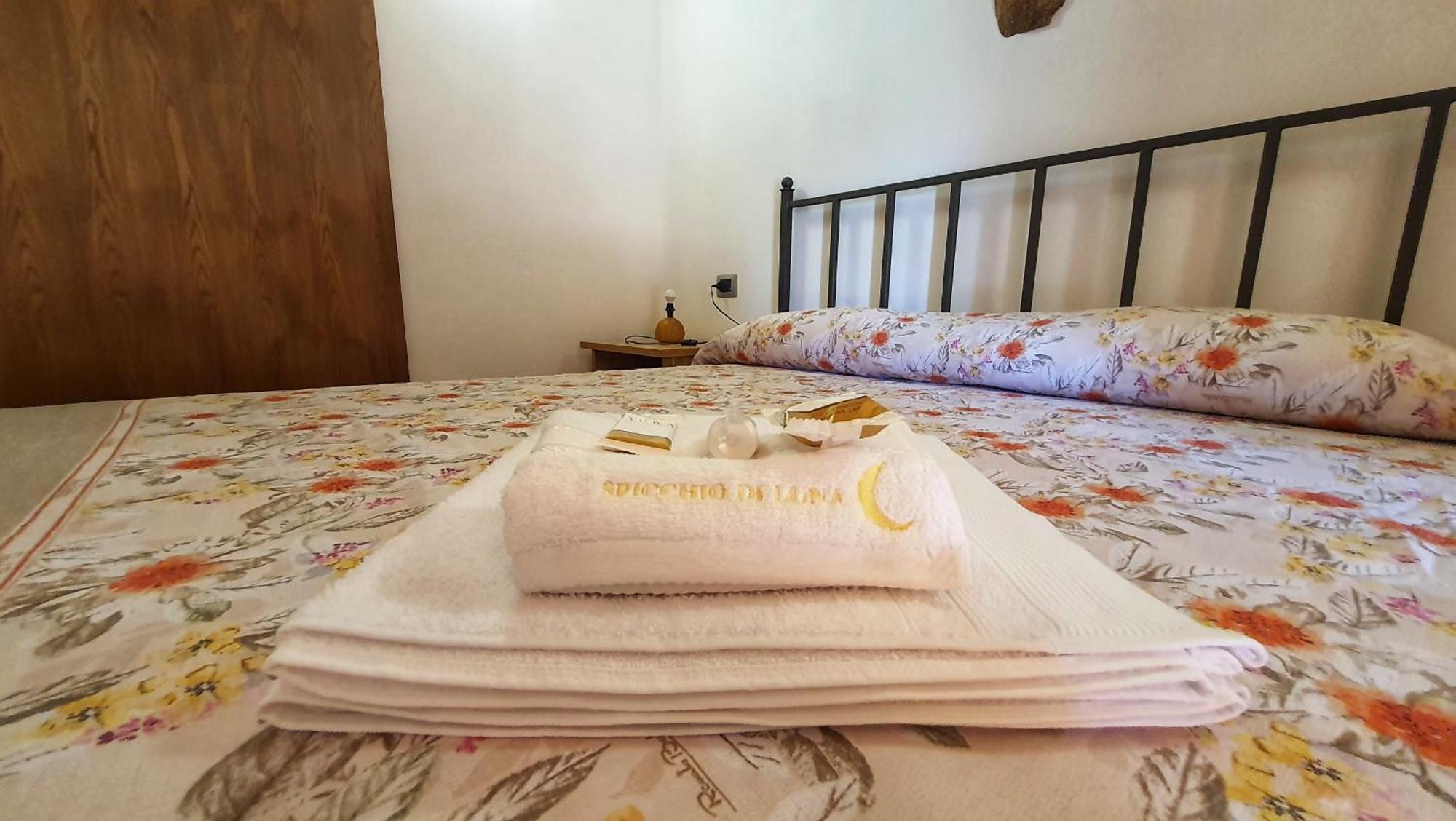 Spicchio Di Luna - Casa Vacanze Albiano Magra Buitenkant foto